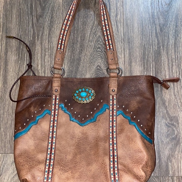 Coral ridge western style tote - Picture 1 of 12